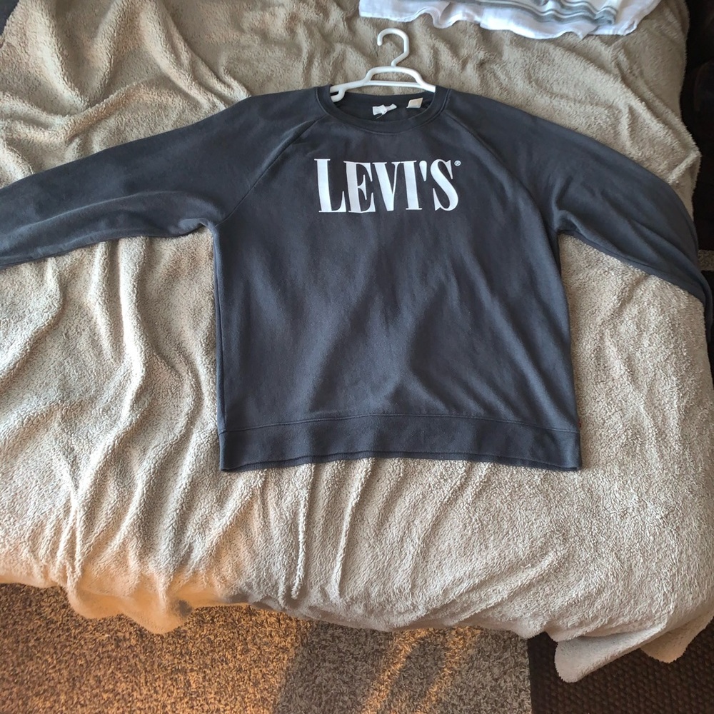 Levi’s Crewneck Sweater